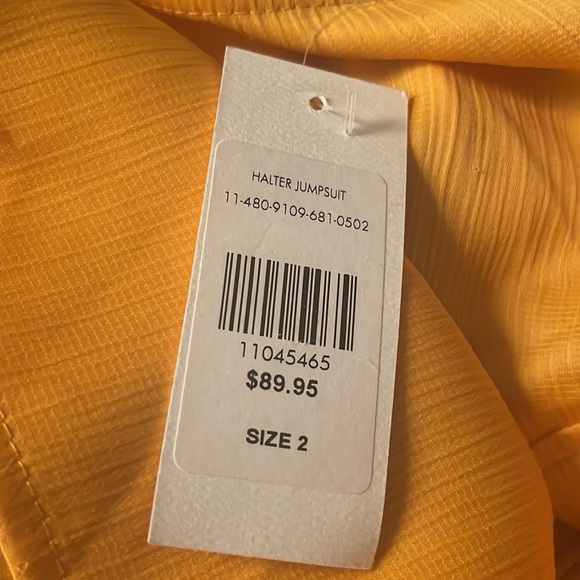 Halter jumpsuit - Picture 4 of 8